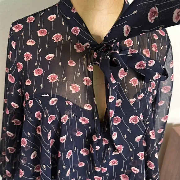 Misa Los Angeles sz XS navy floral print blouse with ruffles tie at chest EUC - Picture 2 of 9